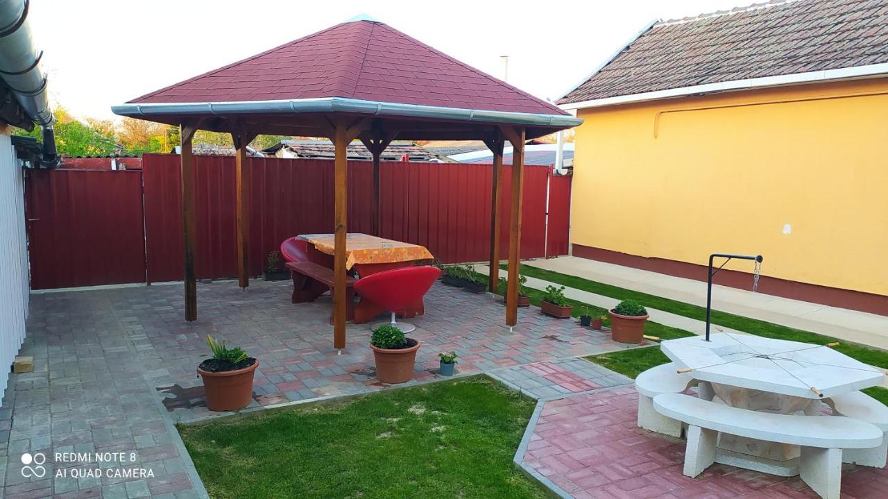 Abacsko Haz Villa Abadszalok ภายนอก รูปภาพ